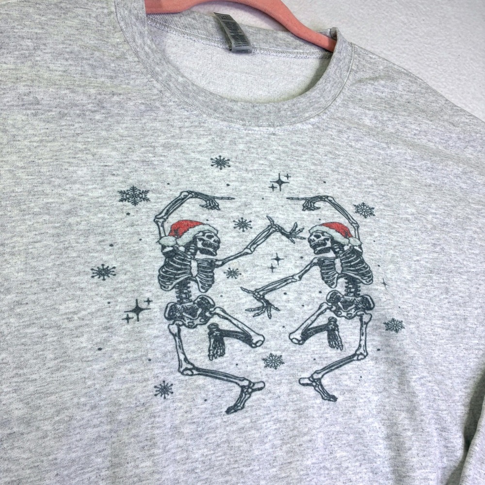 Gildan Heavy Blend Christmas Dancing Skeletons Santa Hat Sweatshirt Gray Large